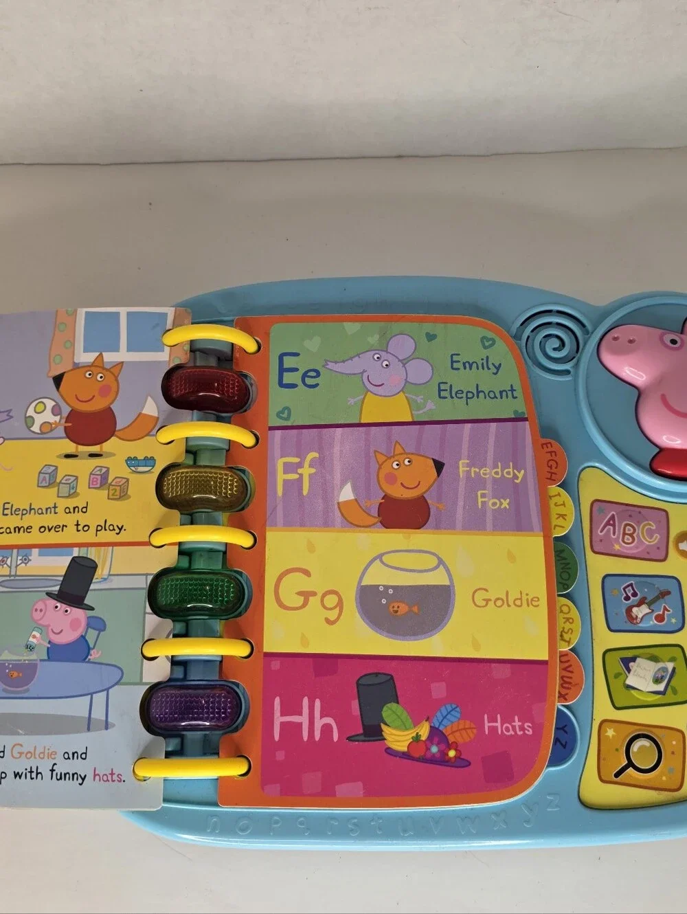 VTech Peppa Pig Learn & Discover Book Interactive Educational Light Up WORKS!